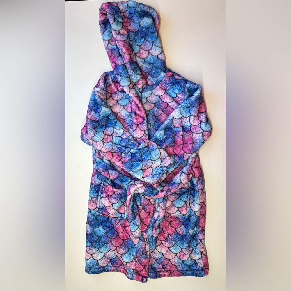 Girls Mermaid Scales Plush Bathrobe 🧜‍♀️💜